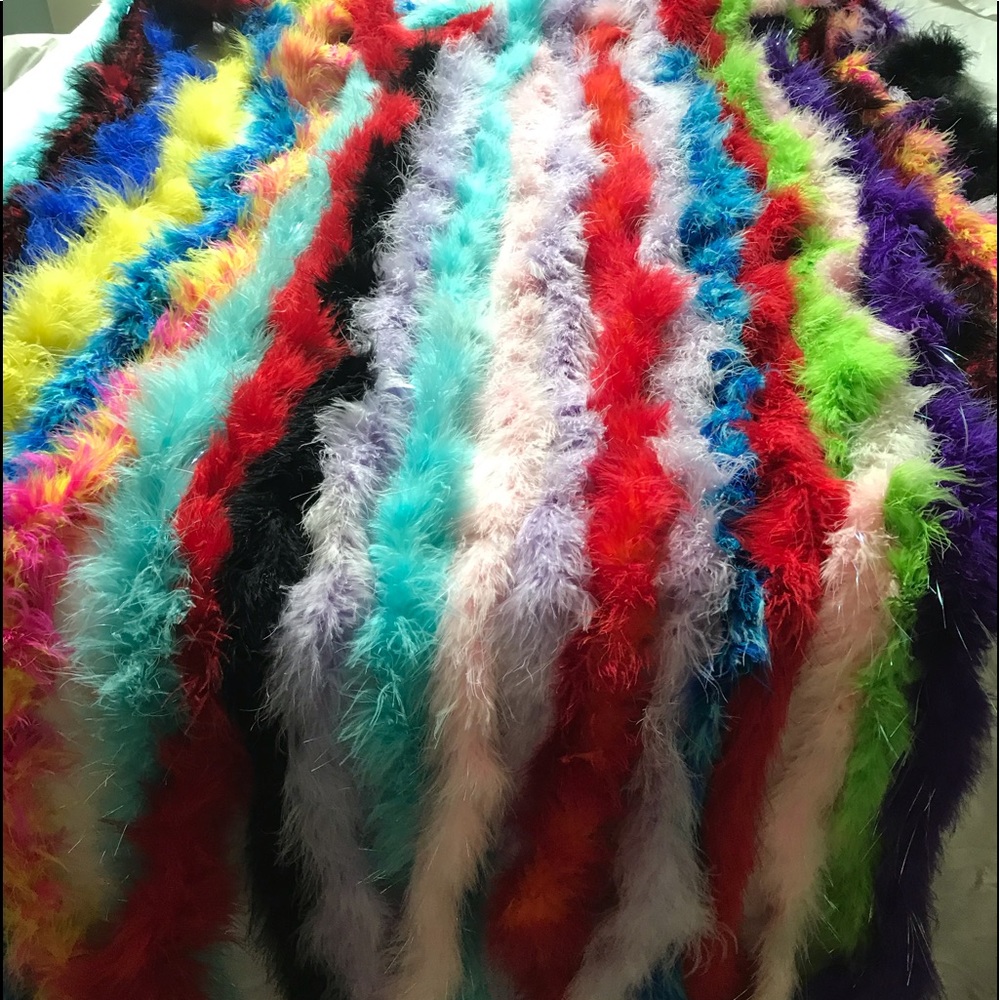 24 boas various colors